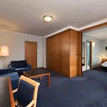 ホテル Seminaris Avendi