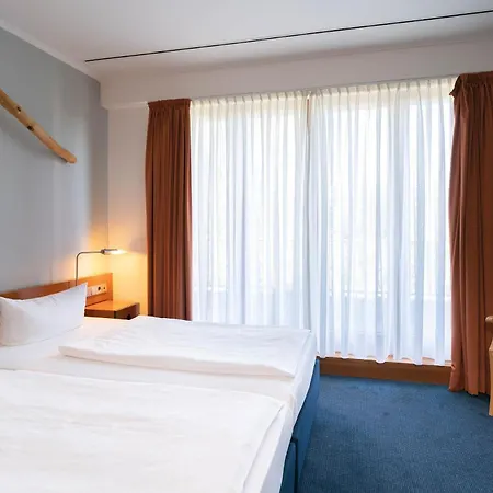 Seminaris Avendi 4*