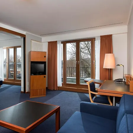 Seminaris Avendi 호텔