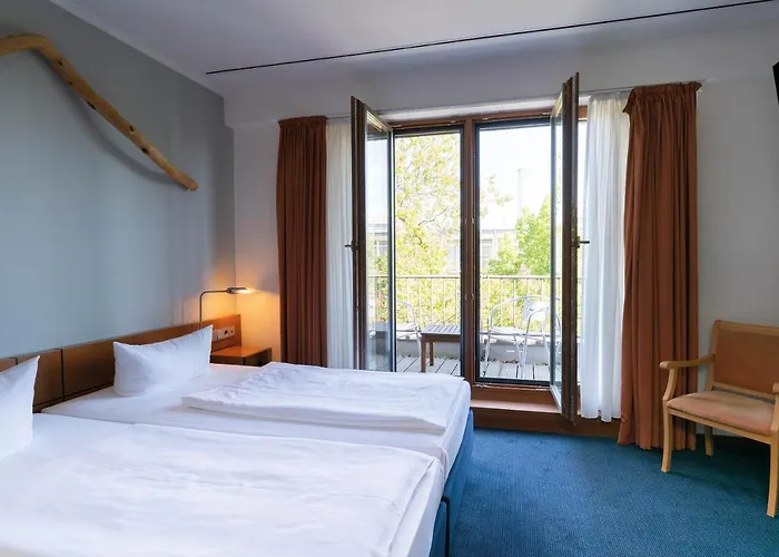 Seminaris Avendi Hotell 4*