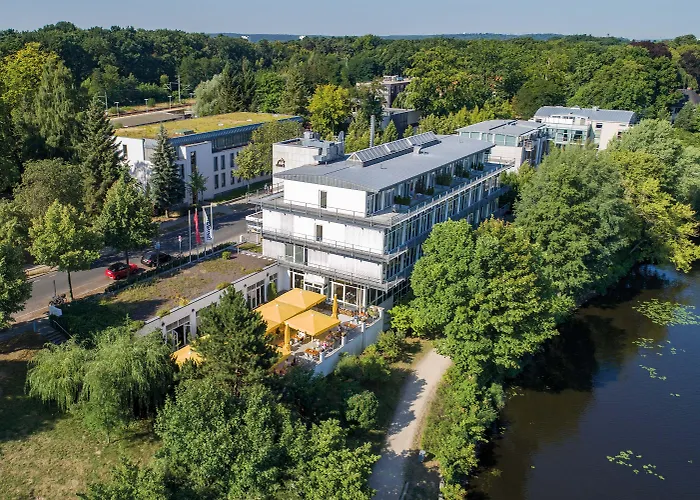 Seminaris Avendi Hotell 4*